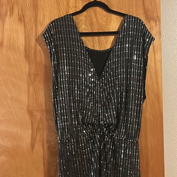 Premier Amour Sparkle Jumpsuit - Picture 3 of 6